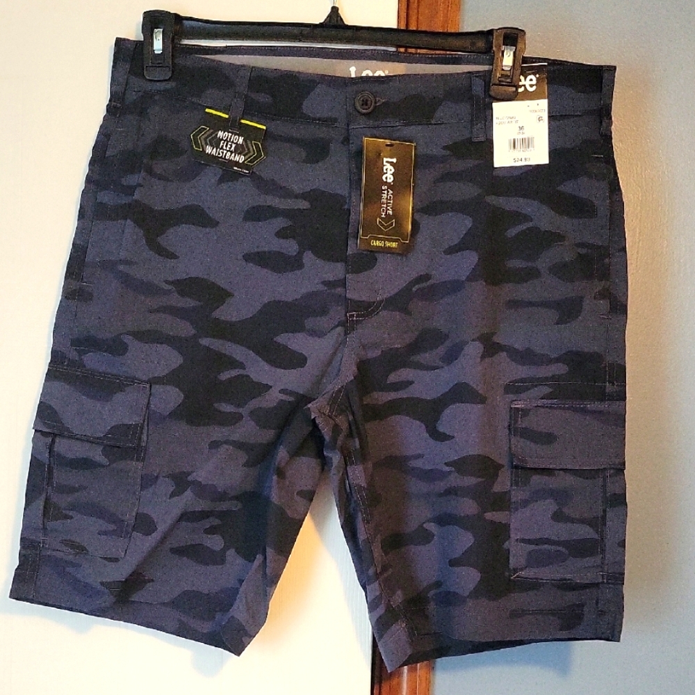 🆕️ Lee Men's Cargo Shorts - Blue & Gray Camo Size 36